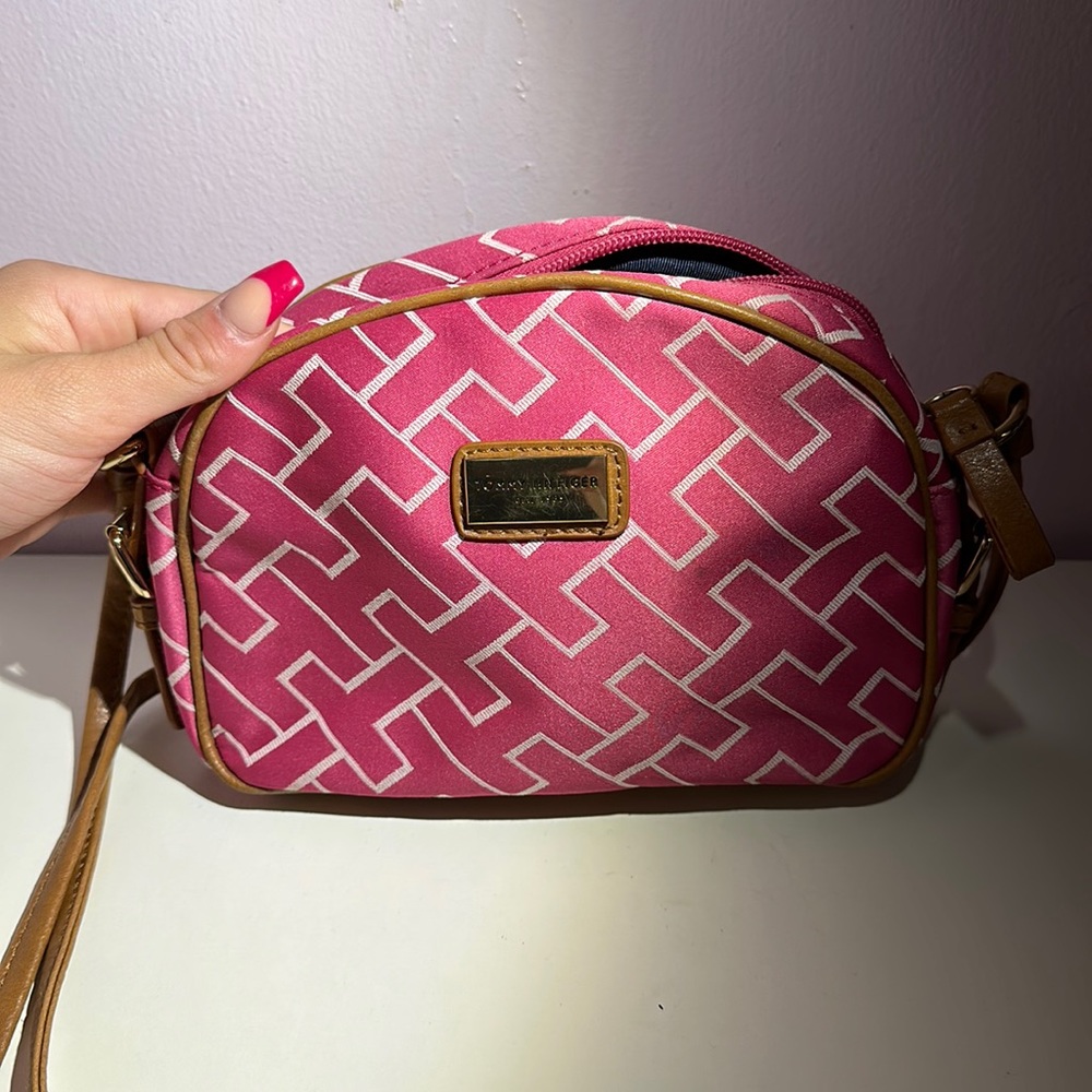 Tommy Hilfiger Crossbody bag - Picture 2 of 5